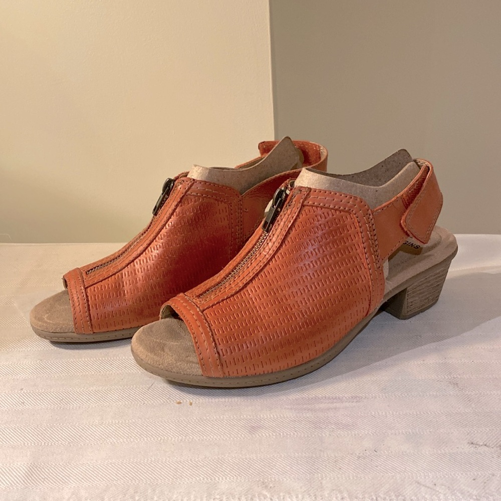 Earth Origins Marietta Maureen Leather Front Zip Heeled Sandals Ginger Spice